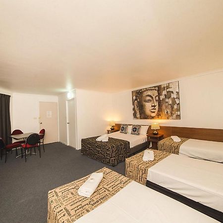Hampton Villa Motel Rockhampton Zewnętrze zdjęcie