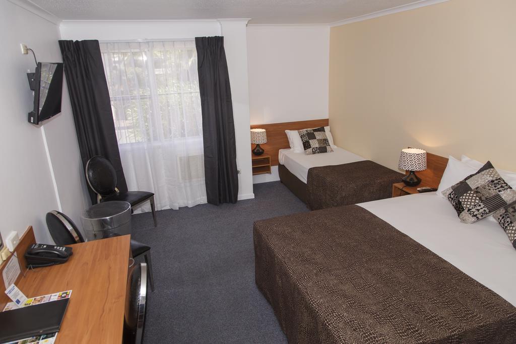 Hampton Villa Motel Rockhampton Zewnętrze zdjęcie