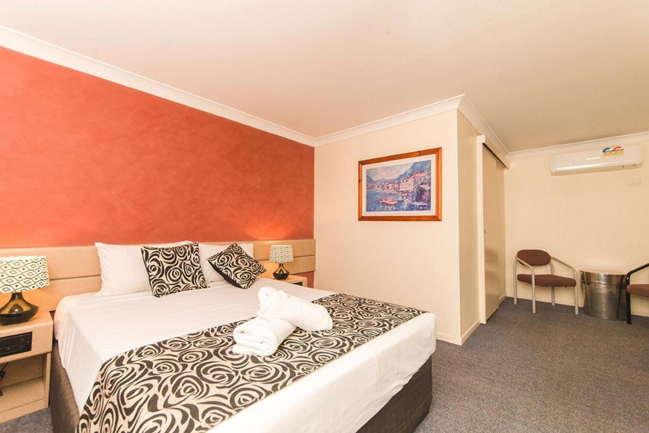 Hampton Villa Motel Rockhampton Zewnętrze zdjęcie